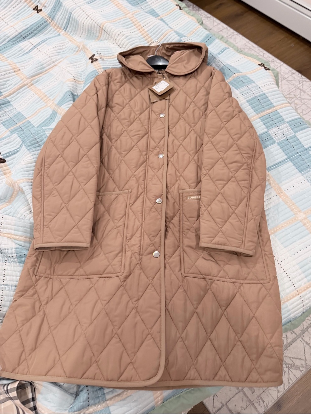 New Burberry PARKGATE BEIGE CAMEL HOODED QUILTED LONG JACKET COAT size L